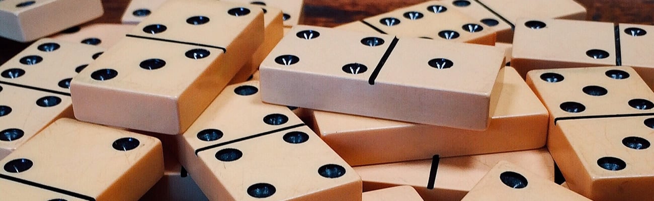 Dominoes