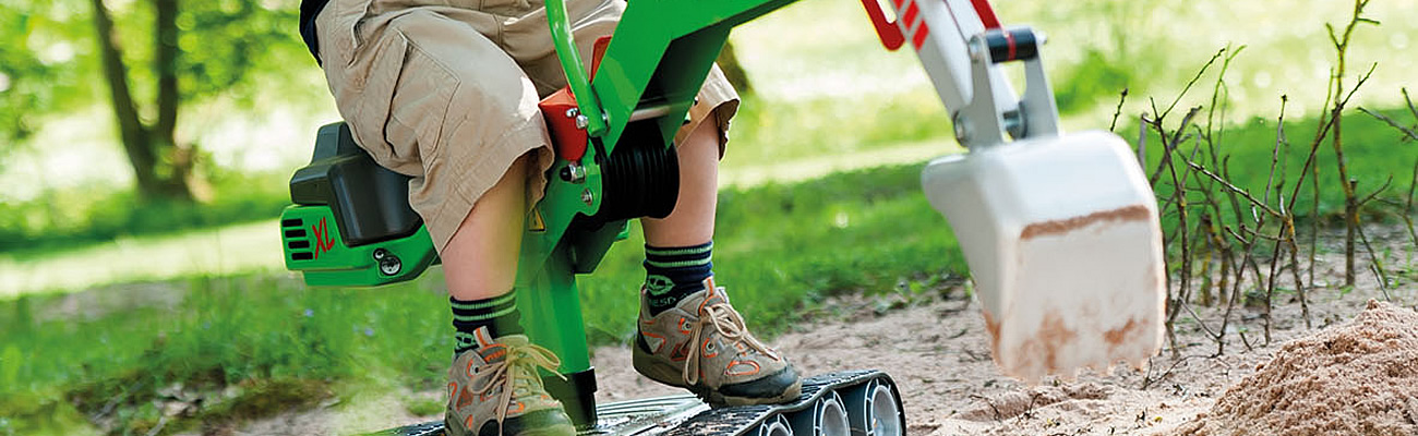 RollyToys Sandkasten � Baggerfahrzeuge und Sandspielzeug f�r kleine Baumeister
