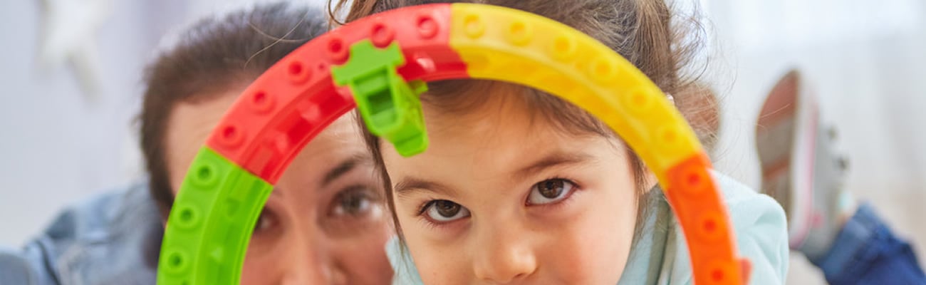Tomy � Kreatives Baby- und Kinderspielzeug f�r spielerisches Entdecken