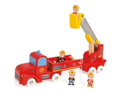 Feuerwehrtruck mit 4 Feuerwehrmännern