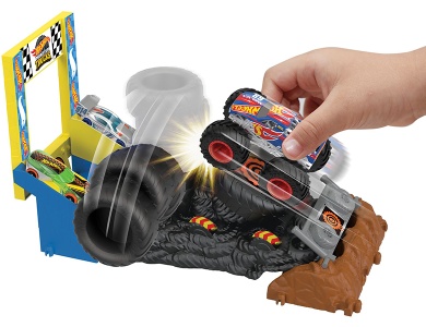 Arena World: Race Ace's Tire Smash Race 1:64