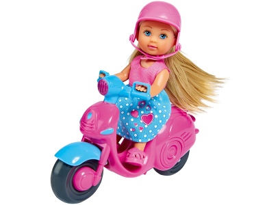Puppe mit Scooter