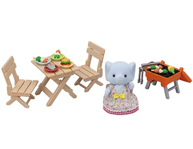 Sylvanian Families BBQ Picnic Set Elephant Girl
